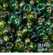 Бісер Preciosa 8/0 зелений (51060-8/0-1с) райдужний 50 гр.